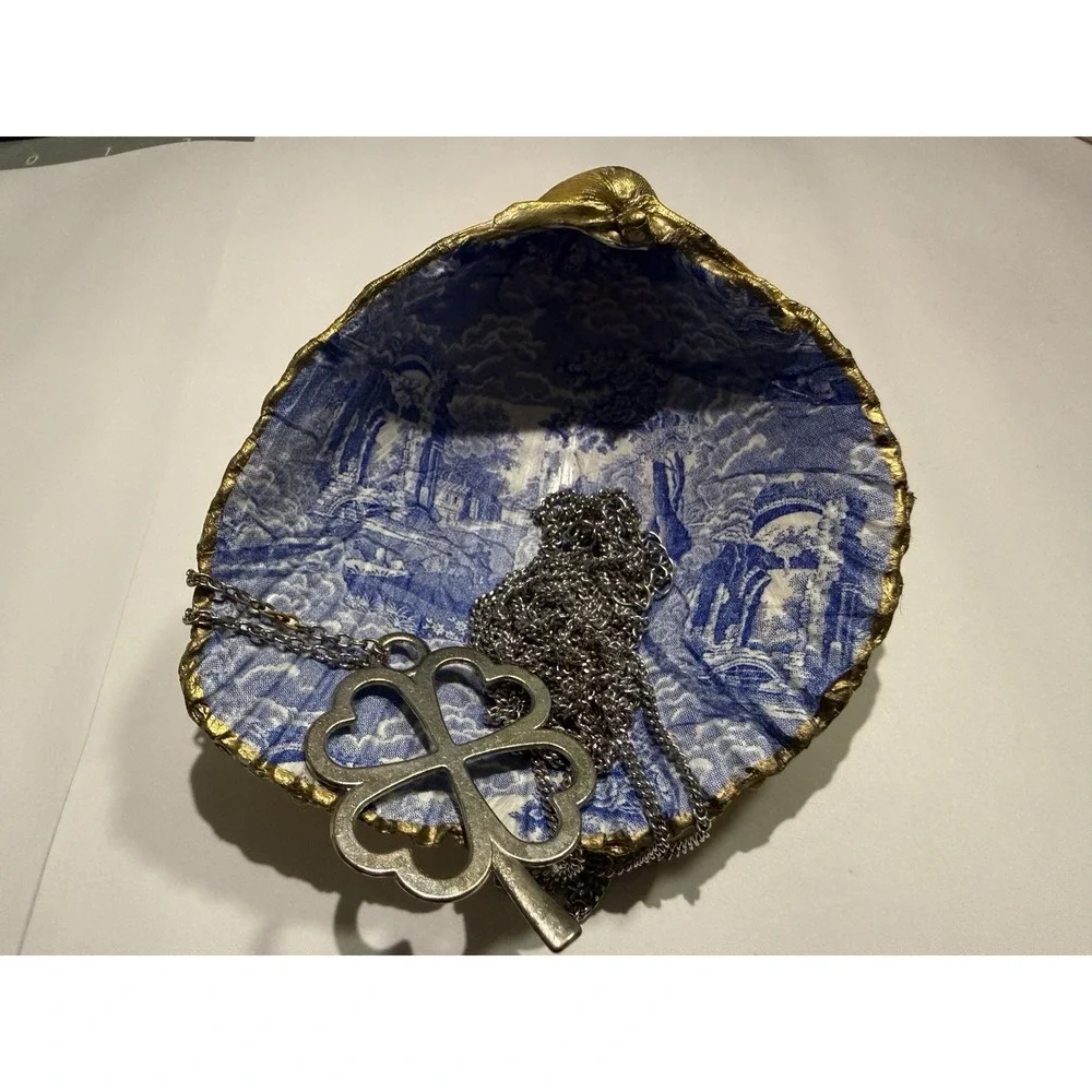 Handmade Trinket Dish On An Atlantic Cockle Sea Shell Decoupaged European Scene‎